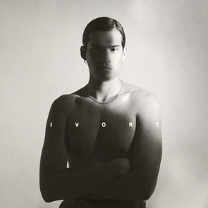 Omar Apollo Announces Debut Album 'Ivory' Image