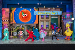 Interview: Caitlin Sheppard & J'Kobe Wallace Talk SESAME STREET LIVE! LET'S PARTY!  Image