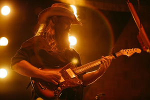Chris Stapleton Confirms New 2022 Tour Dates Image