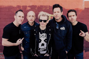 Simple Plan Teams Up with Deryck Whibley on 'Ruin My Life' 