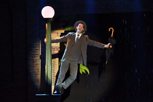Review: SINGIN' IN THE RAIN at Dutch Apple Dinner Theatre 