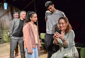 Review: THE ANIMAL KINGDOM, Hampstead Theatre Image
