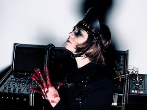 VIDEO: I Speak Machine Releases New Single 'War' Image