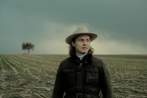 Piers Announces Debut EP IRE Shares 'Dusk' Single Via Variance Image
