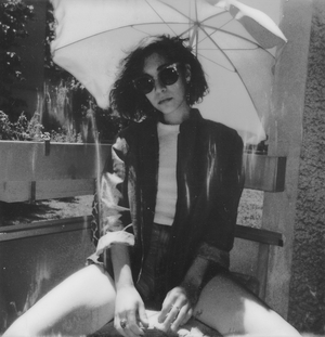 Delia Meshlir Releases New Single 'Satin Woods' Image