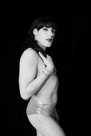 La Neve Debuts New Single 'Soft Power' Image