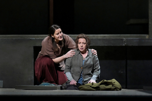 Review: Stemme and Davidsen Do a Fine Sister Act in ELEKTRA by Strauss at the Met 