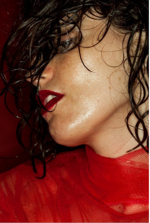 Anna Calvi Releases New Single 'Ain't No Grave' Image