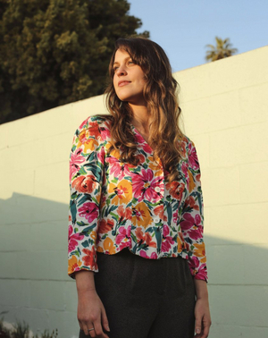Indie Rocker Gretchen Klampa Premieres 'Drunk At Your Funeral' Image