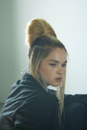 Saya Gray Shares New Single 'Saving Grace' Image