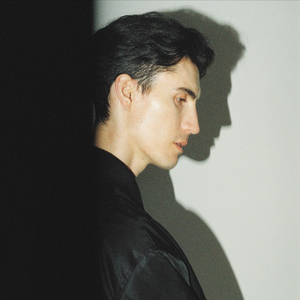 Running Touch Releases New Single 'Why Do I' Image