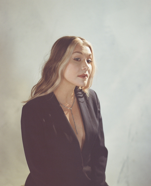 Bre Kennedy Shares Intimate EP 'Note To Self (Acoustic)' Image