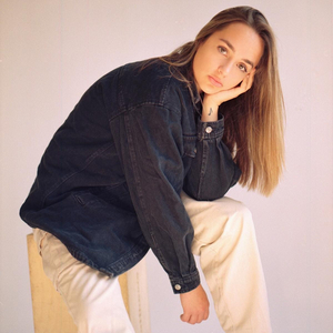 Maria Lynn Shares New EP 'Bad Habits' Image
