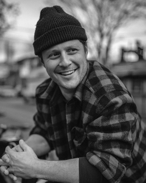 THE MINUTES Star Noah Reid Releases New Single, 'Minneapolis' Image