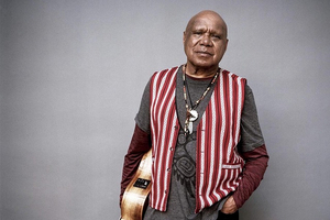 Review: ARCHIE ROACH – TELL ME WHY at Her Majesty's Theatre 