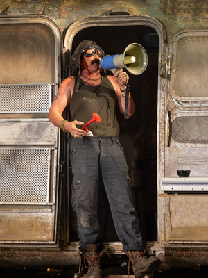 Review: JERUSALEM, Apollo Theatre Image