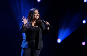 Cristela Alonzo Returns to Netflix with Second Comedy Special, 'Middle Classy' 