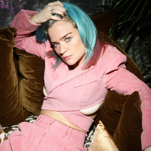MuMu Shares 'The Bitch in Me' Single Image