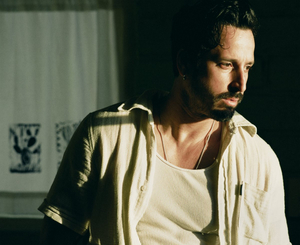 Ryan Levine Shares 'Weather' Featuring Country Artist Leslie Stevens Image
