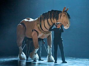 Review: ANIMAL FARM, Richmond Theatre Image