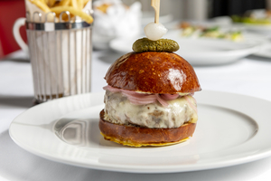 THE LAMBS CLUB Re-Opens for Lunch Image