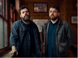 Bear's Den Releases New Album 'Blue Hours' Image