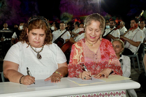 Perla de la Rosa Receives Juan Ruíz de Alarcón National Playwright Award 2022 Image