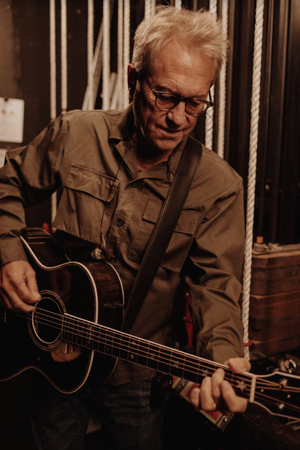 Gerry Beckley, Co-Founder of 'America,' Releases Title Track to Upcoming LP Image