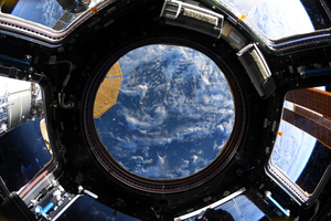 Review: SPACE STATION EARTH, Royal Albert Hall Image