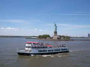 CIRCLE LINE Kicks Off Summer in the City with New Cruises Image