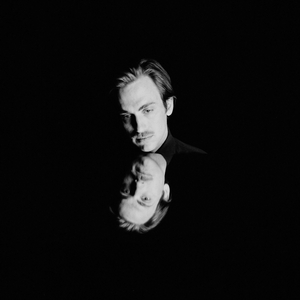 Andrew Combs Announces New Album 'Sundays' Image