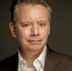 Door Shakespeare's Producing Artistic Director Steps Down Image