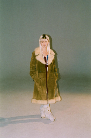 Erika Sirola Announces Signing to Elektra Records Image