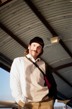 Medium Build Releases 'comeonback' Single Image