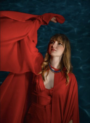 Madison Cunningham Announces New Album 'Revealer' Image