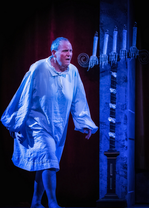 Review: THE MADNESS OF GEORGE III at ARTS Theatre 