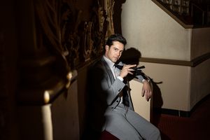 Feature: MICHAEL CARBONARO: LIES ON STAGE Amazes Fans at Penn & Teller Theater in Rio All-Suite Hotel & Casino 
