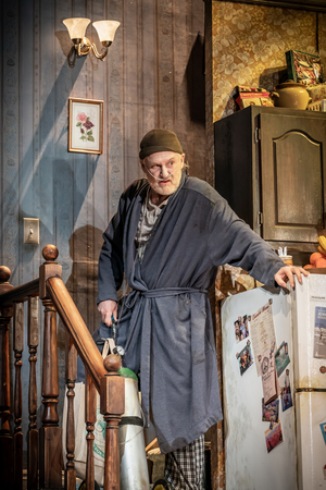 Review: MAD HOUSE, Ambassadors Theatre Image