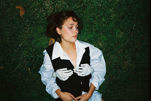 Abby Sage Shares New Single 'Pool Party' Image