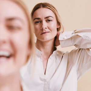 REVIEW: Bell Shakespeare Reimagines THE COMEDY OF ERRORS To Represent Modern Relationships Image