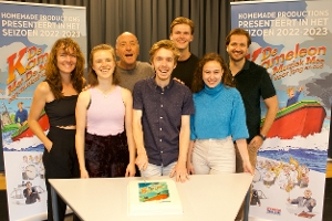 Feature: REPETITIES DE SCHIPPERS VAN DE KAMELEON: MET DE MUZIEK MEE BEGONNEN! Image
