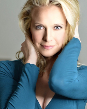 42 STREET Star Meredith Patterson to Release Second Book SUNDAY LETTERS FROM MOSCOW in 2023 Image