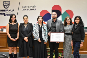 Recibe Omar Millán González El Premio Bellas Artes De Crónica Literaria Carlos Montemayor 2022 