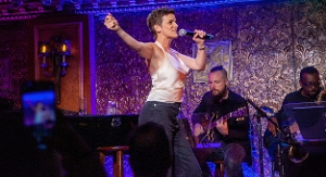 Photos: Jenn Colella Concludes Fabulous OUT AND PROUD Show at 54 Below Image