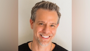 10 Glorious Videos To Honor ADAM PASCAL's Return To 54 Below Image