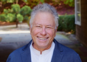 Interview: Alan Menken on DISNEY BROADWAY HITS FEAT. ALAN MENKEN Image