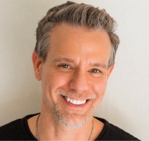 Interview: Adam Pascal of ADAM PASCAL AT 54 BELOW Image