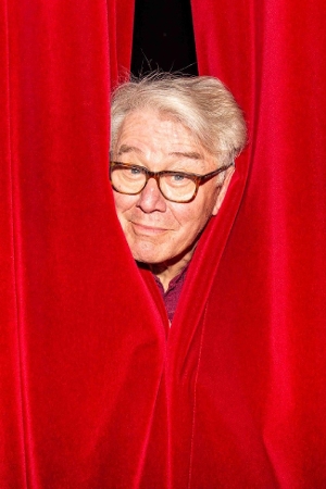 Feature: QETC'S LA CAGE AUX FOLLES To Star Barrie Stevens - Auditions Open! Image