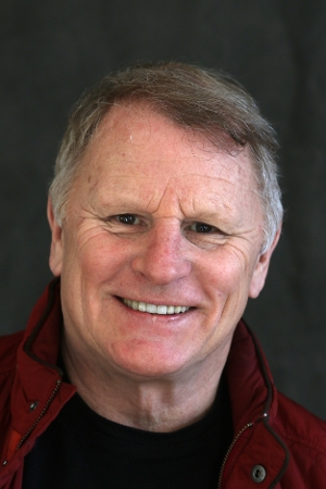 Interview: Gordon Clapp talks ROBERT FROST: THIS VERSE BUSINESS Image