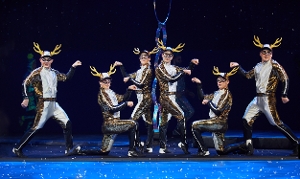 Feature: CIRQUE'S TWAS THE NIGHT BEFORE... at KC Music Hall  Image